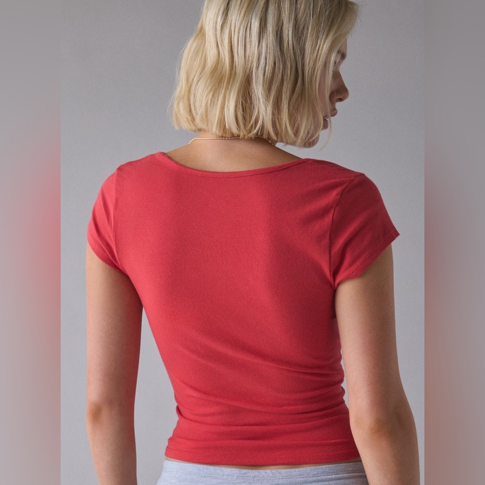 Out From Under Notch-Front Cotton Compression Baby Tee - Picture 4 of 4